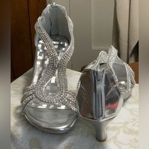 Silver kitten heels NEVER WORN